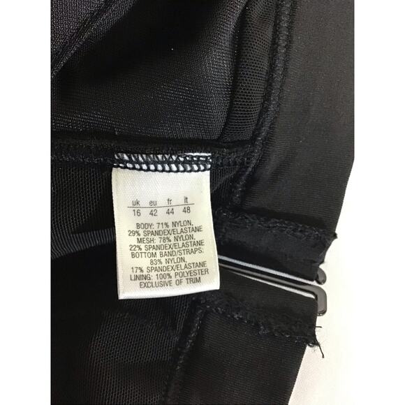 Spanx Women Racerback Sport Bra Sz. XL Black NWT Adjustable Sides Gymwear - Picture 8 of 9